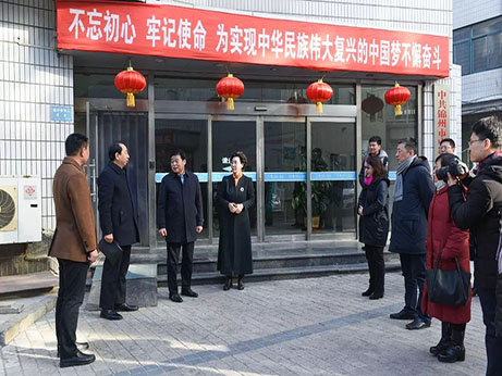 【今日頭條】市衛(wèi)計(jì)委汪孝男主任、韓恩元書(shū)記帶隊(duì)慰問(wèn)我院一線醫(yī)護(hù)人員，并實(shí)地檢查安全生產(chǎn)
